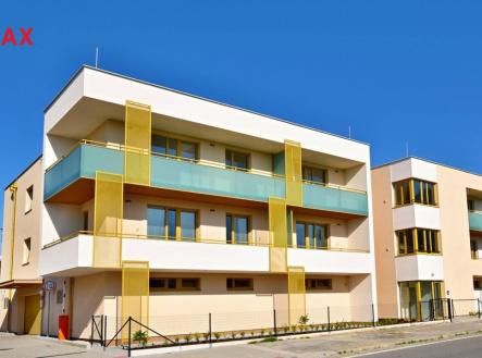 Pronájem bytu, 2+kk, 74 m²