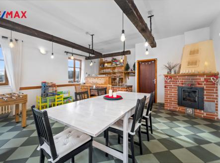 Prodej hotel, 400 m²