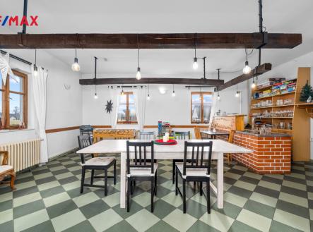 Prodej hotel, 400 m²