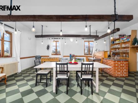 Prodej hotel, 400 m²