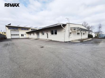 Pronájem skladu, 3 198 m²