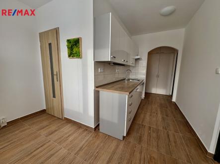 Pronájem bytu, 1+1, 42 m²