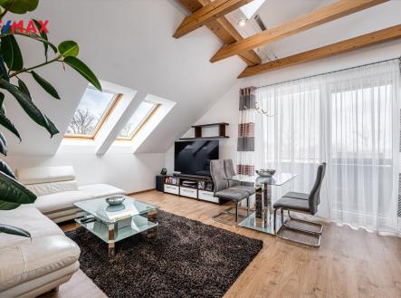 Pronájem bytu, 3+kk, 66 m²