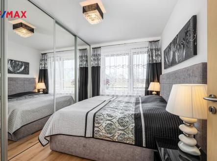 Pronájem bytu, 3+kk, 66 m²