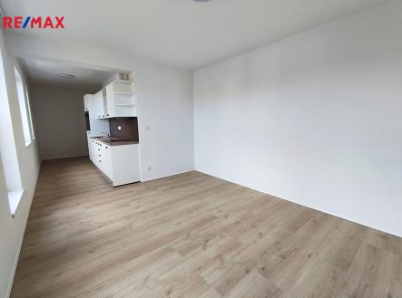 Pronájem bytu, 1+kk, 37 m² obrázek