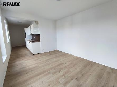 Pronájem bytu, 1+kk, 37 m² obrázek