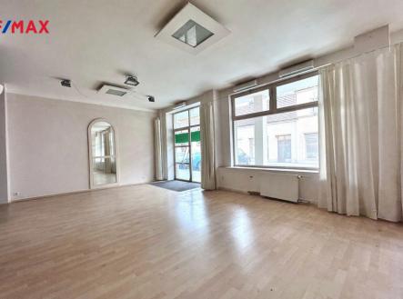 Prodej obchodní prostor, 219 m²