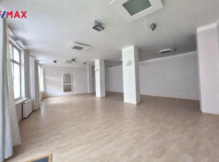 Prodej obchodní prostor, 219 m²