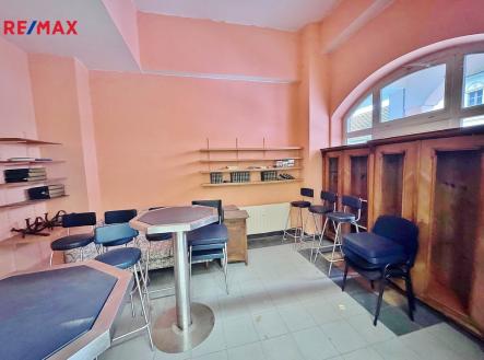 Prodej obchodní prostor, 225 m²