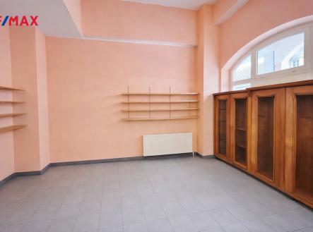 Prodej obchodní prostor, 241 m²