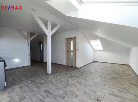 Pronájem bytu, 2+kk, 59 m²