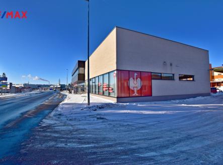 Pronájem kanceláře, 252 m²