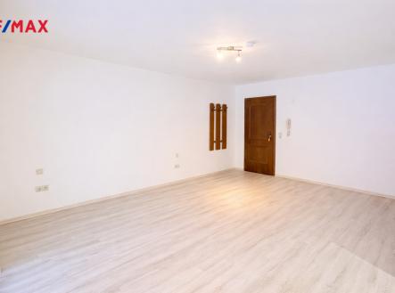 Pronájem bytu, 1+kk, 30 m²