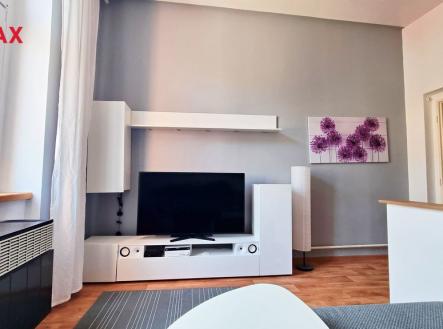 Pronájem bytu, 2+kk, 37 m²