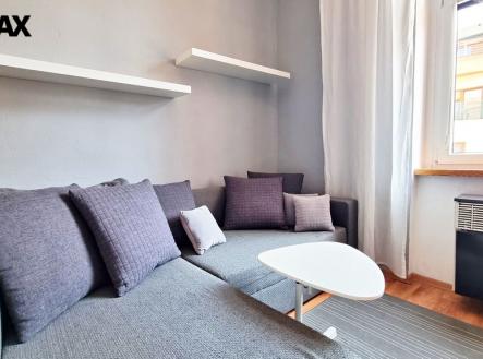 Pronájem bytu, 2+kk, 37 m²