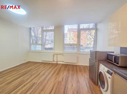 Pronájem bytu, 1+kk, 30 m²