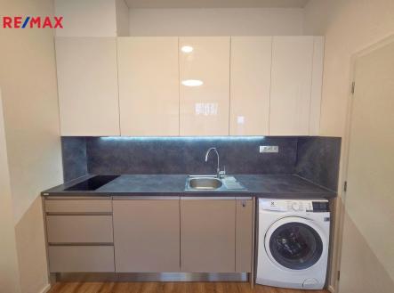 Pronájem bytu, 2+kk, 33 m²