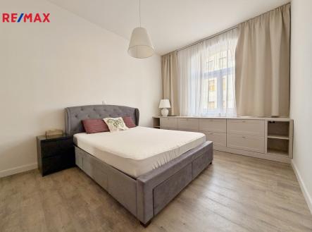 Pronájem bytu, 3+1, 100 m²