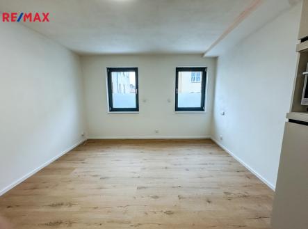 Pronájem bytu, 1+kk, 31 m²