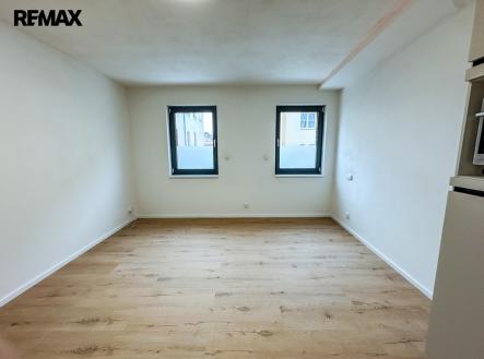 Pronájem bytu, 1+kk, 31 m²