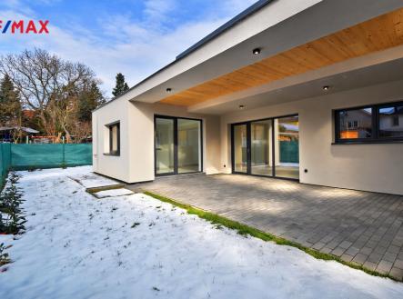 Pronájem domu/vily, 200 m²