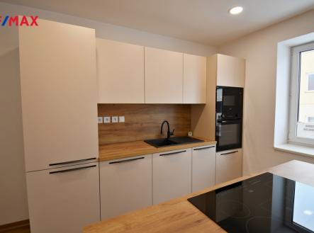 Pronájem bytu, 2+kk, 60 m²