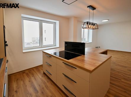Pronájem bytu, 2+kk, 60 m²