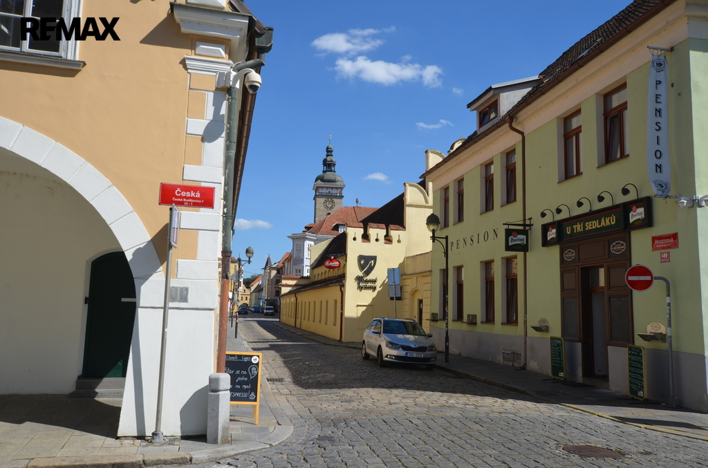 Česká ulice, pronájem bytu