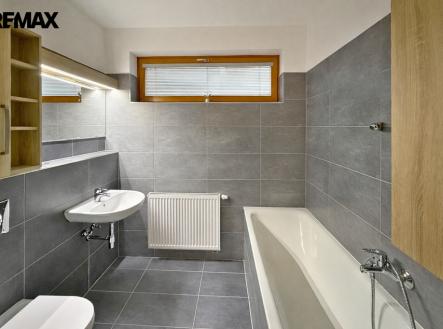 Pronájem bytu, 2+kk, 105 m²