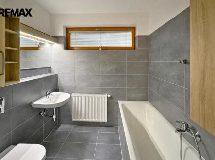 Pronájem bytu, 2+kk, 105 m²