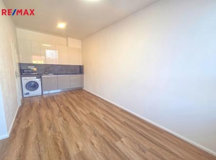 Pronájem bytu, 2+kk, 33 m²