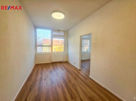 Pronájem bytu, 2+kk, 33 m²
