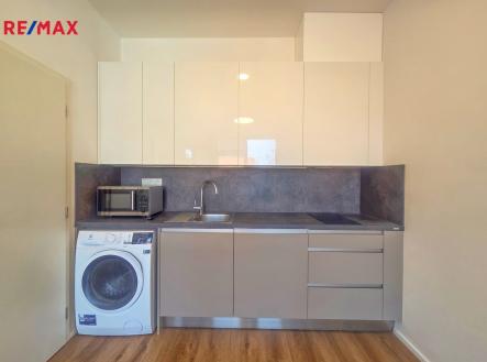 Pronájem bytu, 2+kk, 33 m²