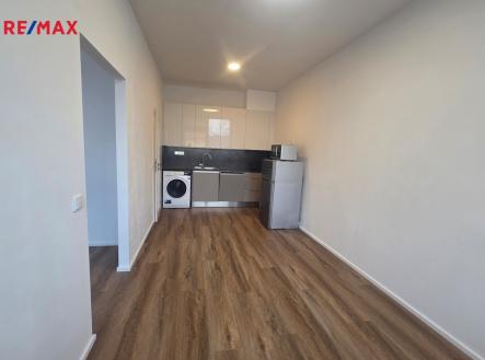 Pronájem bytu, 2+kk, 33 m²