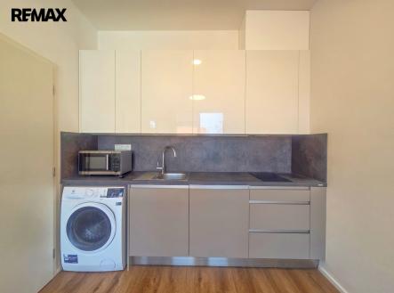 Pronájem bytu, 2+kk, 33 m²