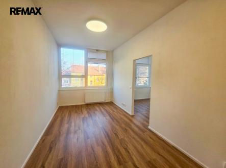 Pronájem bytu, 2+kk, 33 m²