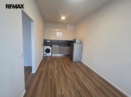 Pronájem bytu, 2+kk, 33 m²