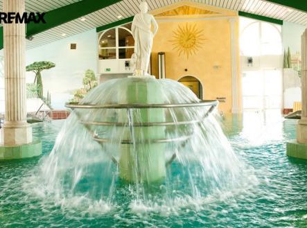 therme-wasserfall.jpg