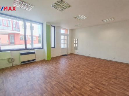 Pronájem obchodní prostor, 50 m²