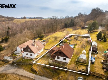 Prodej domu s pozemkem - Lučenice, Chroboly