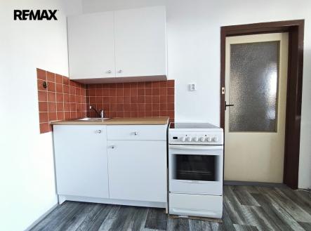 Pronájem bytu, 2+kk, 42 m²