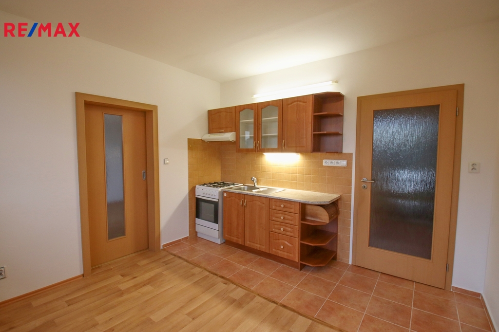 pokoj s kuch. koutem