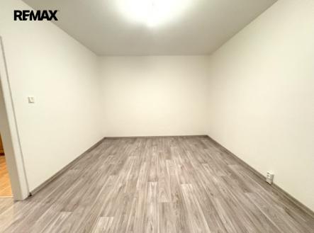 Pronájem bytu, 2+kk, 42 m²