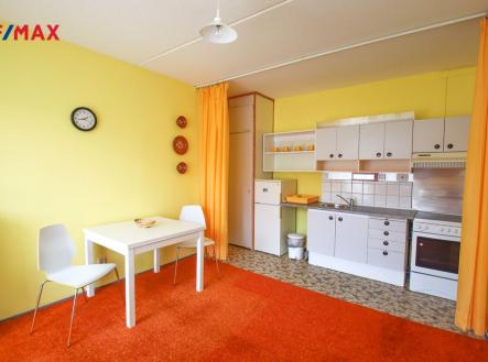 Pronájem bytu, 2+kk, 42 m²