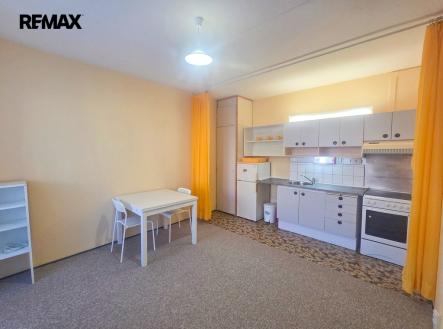 Pronájem bytu, 2+kk, 42 m²