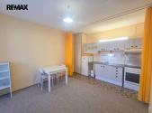 Pronájem bytu, 2+kk, 42 m²