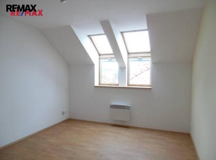 Pronájem bytu, 1+kk, 21 m²