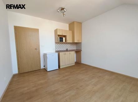 Pronájem bytu, 1+kk, 21 m²