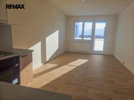 Pronájem bytu, 1+kk, 32 m²