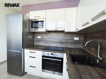 Pronájem bytu, 3+1, 66 m²